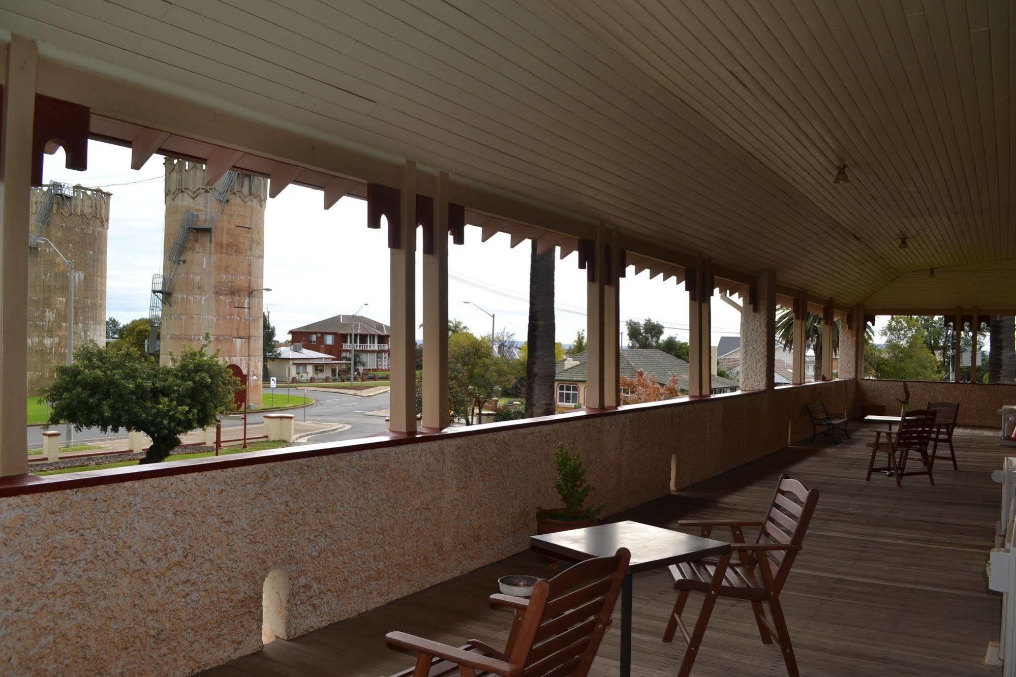 Hydro Hotel Leeton Εξωτερικό φωτογραφία
